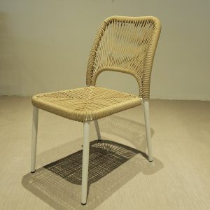 Ghế sân vườn khung nhôm đan dây rope hiện đại, màu vàng cát