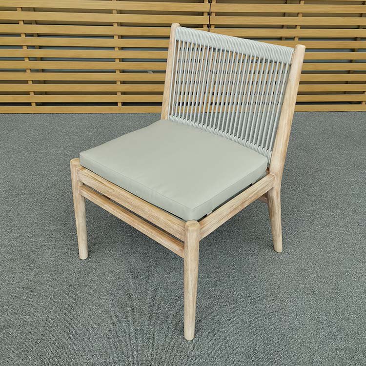 Ghế ăn ngoài trời khung gỗ teak, lưng đan dây rope, nệm ghi sáng