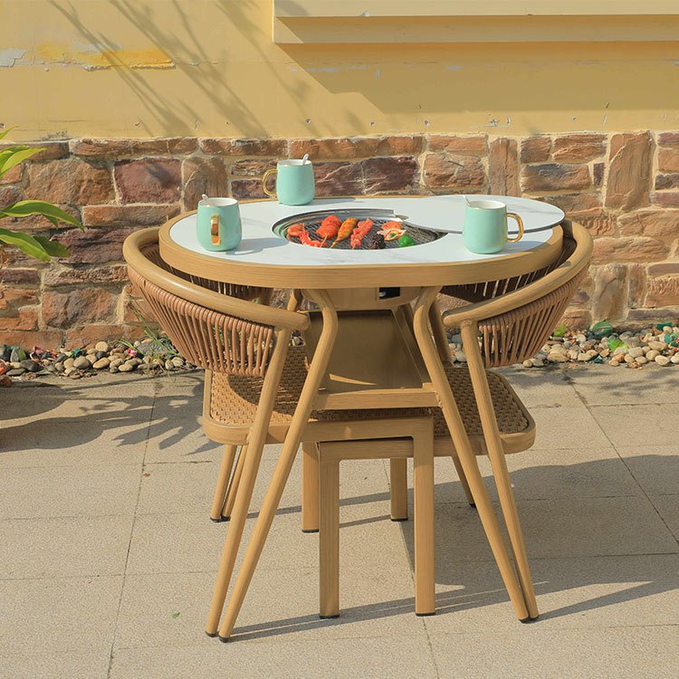 Bộ bàn ghế ngoài trời 3 món khung nhôm, mặt bàn có bếp nướng BBQ, thiết kế xếp gọn