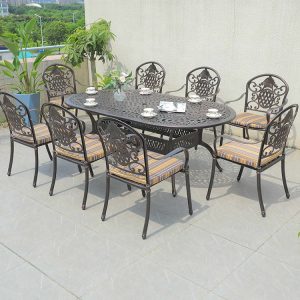 Bộ bàn ghế sân vườn nhôm đúc 8 ghế, mặt bàn hoa văn, nệm sọc nhiều màu sang trọng