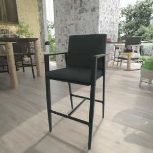 Ghế bar ngoài trời khung nhôm sơn tĩnh điện, nệm đen, phong cách hiện đại đặt trong không gian sân vườn