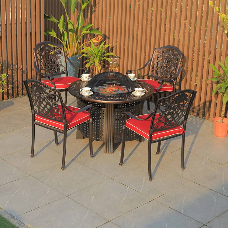 Bộ bàn ghế sân vườn nhôm đúc 4 ghế nệm đỏ, bàn tròn có bếp nướng BBQ ngoài trời