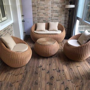 Bộ sofa sân vườn 4 món giả mây màu nâu sáng, thiết kế bo tròn độc đáo, phù hợp không gian ban công hoặc phòng khách ngoài trời