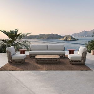 Bộ sofa sân vườn 4 món khung nhôm, dây nhựa giả mây, nệm ghi, bối cảnh ngoài trời sang trọng