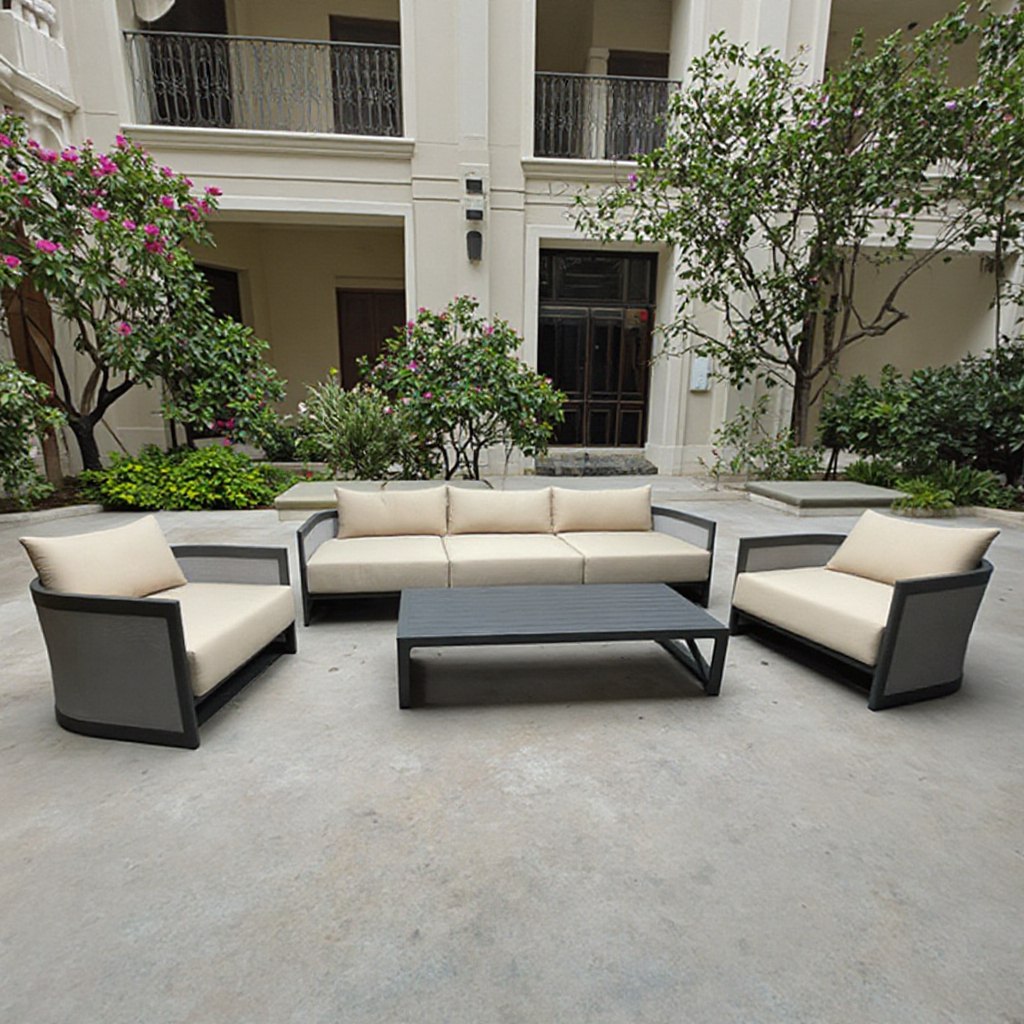 Bộ sofa sân vườn nhôm 4 món hiện đại, nệm kem, đặt ngoài trời sang trọng