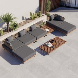 Bộ sofa sân vườn chữ L hiện đại, nệm xám, khung gỗ teak, bàn trà nan ngoài trời