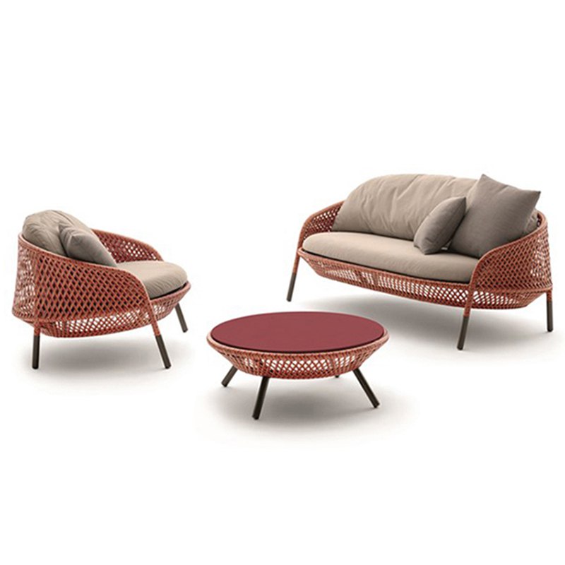 Bộ sofa sân vườn 4 món khung nhôm đan dây nhựa giả mây màu nâu đỏ, nệm ghi hiện đại