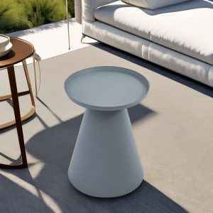 Bàn trà ngoài trời nhôm sơn tĩnh điện màu xám, thiết kế hiện đại đặt cạnh sofa