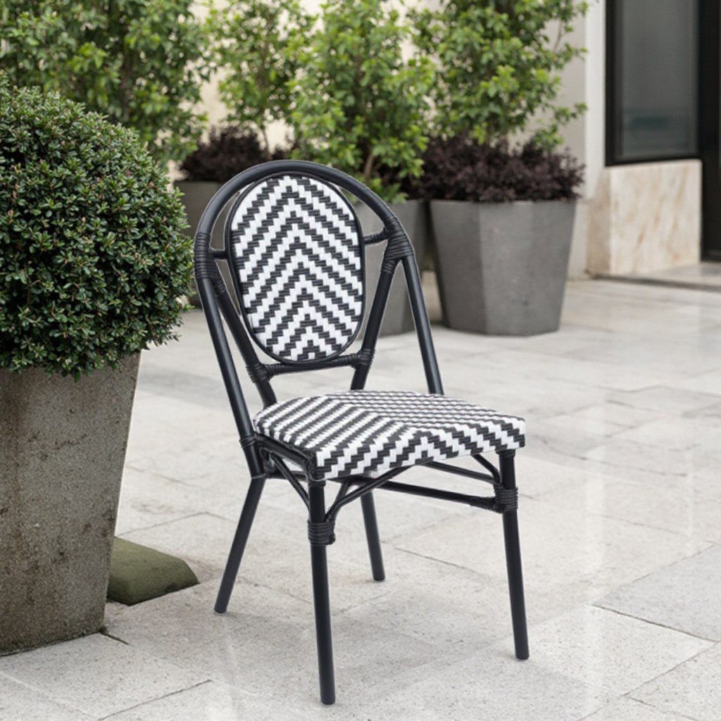 Ghế đơn sân vườn khung nhôm đan dây nhựa giả mây họa tiết zigzag trắng đen