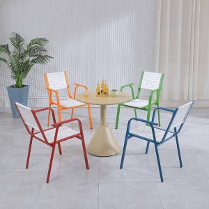 Bộ bàn ghế ngoài trời nhôm sơn tĩnh điện 4 ghế phối màu trẻ trung
