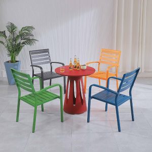 Bộ bàn ghế ngoài trời nhôm 4 ghế phối màu xanh, cam, xám, xanh lá, bàn tròn đỏ cá tính