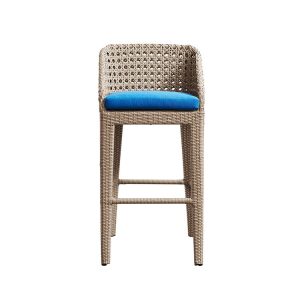 Ghế bar ngoài trời giả mây nhìn trực diện, nệm xanh nổi bật