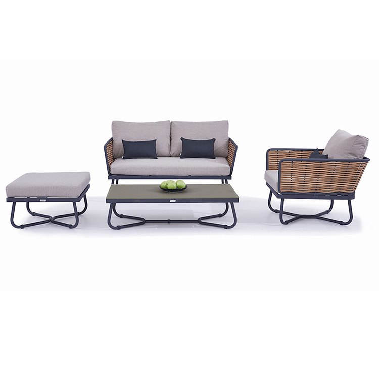 Bộ sofa ngoài trời 4 món gồm sofa đôi, ghế đơn, bàn trà và ghế đôn, phong cách hiện đại