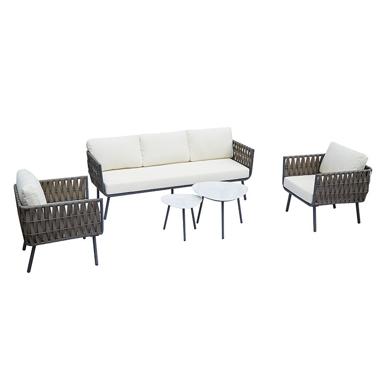 Bộ sofa ngoài trời dây rope màu nâu đậm, khung đen, nệm kem, 4-5 chỗ ngồi