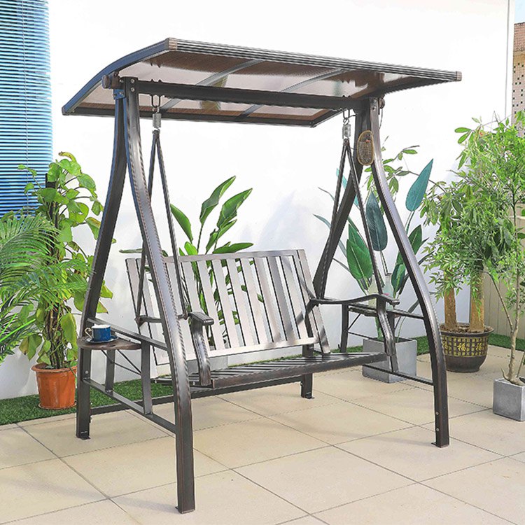 Xích đu ngoài trời 2 chỗ khung sắt, không có nệm, mái che polycarbonate, phong cách hiện đại