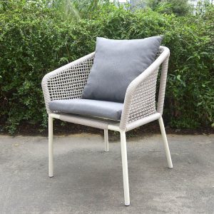 Ghế cafe ngoài trời dây rope, nệm dày màu ghi, khung nhôm chắc chắn