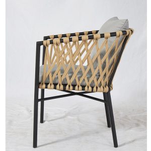 Góc nghiêng ghế sân vườn đan dây rope, khung nhôm chắc chắn