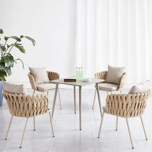 Bộ bàn ghế sân vườn nhôm đan dây bản to màu vàng nhạt, 4 ghế 1 bàn vuông, nệm dày