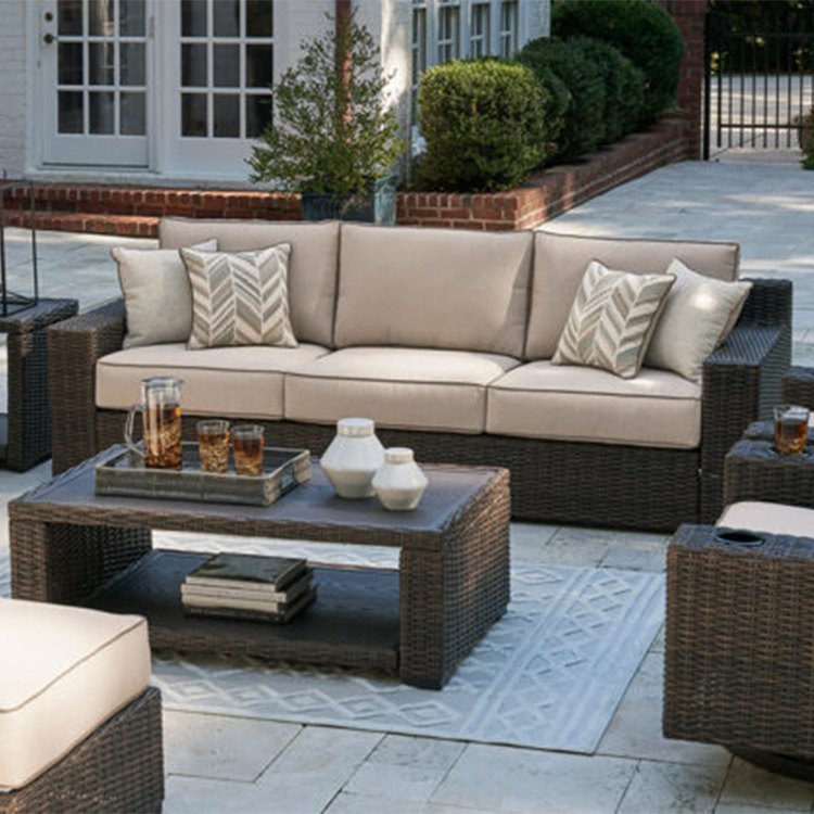 Sofa giả mây ngoài trời 3 chỗ, nệm kem dày, bàn trà mặt kính sang trọng