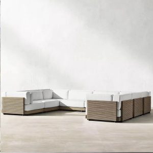 Bộ sofa sân vườn góc L nệm trắng, khung gỗ teak, phối cảnh phòng rộng