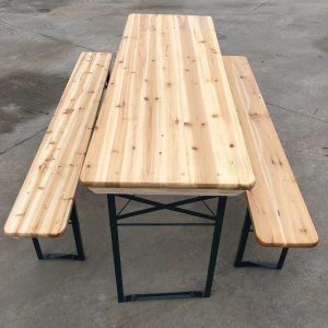 Bộ bàn ghế gỗ dài 3 món, thiết kế đơn giản, chắc chắn cho sân vườn