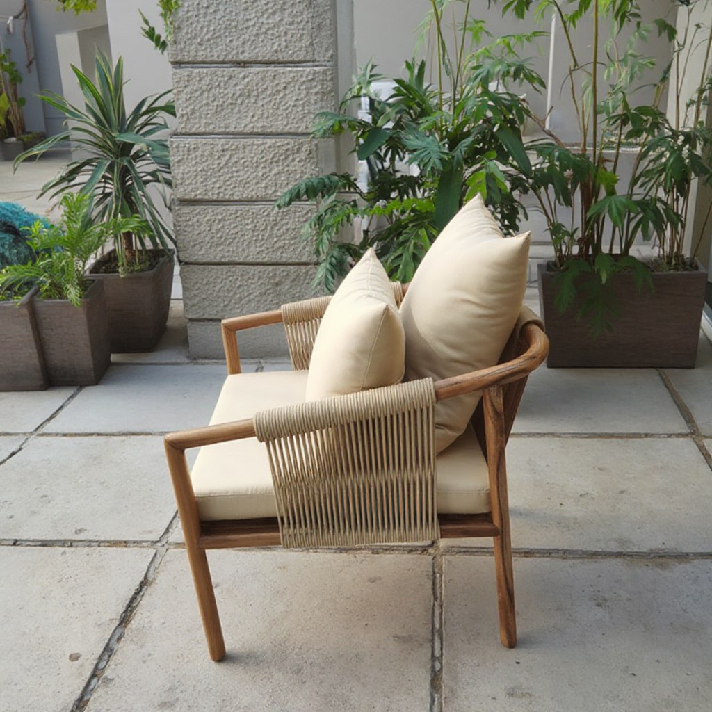 Góc nghiêng ghế sân vườn dây rope, khung gỗ, nệm kem, thiết kế hiện đại