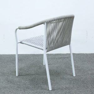 Ghế ngoài trời dây rope nhìn từ phía sau bên phải