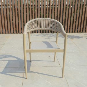 Ghế nhôm đan dây rope ngoài trời, nhìn từ phía trước, thiết kế hiện đại