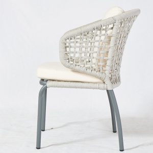 Ghế đơn ngoài trời khung gỗ teak, lưng tựa đan dây rope, nệm ngồi màu ghi