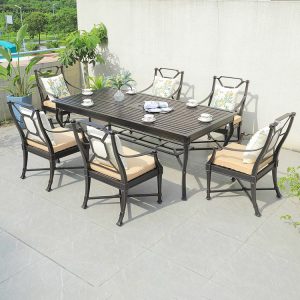 Bộ bàn chữ nhật 6 ghế nhôm đúc ngoài trời, nệm kem, gối hoa lá