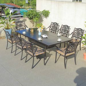 Bộ bàn ghế ngoài trời nhôm đúc 8 ghế lưng hoa văn, bàn chữ nhật, phong cách tân cổ điển