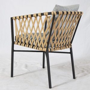 Mặt sau ghế sân vườn đan dây rope, thiết kế hiện đại