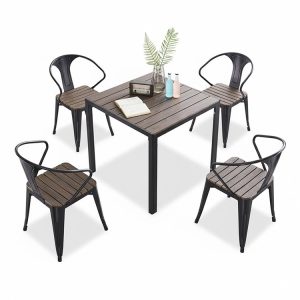 Bộ bàn ghế ngoài trời 5 món bàn vuông mặt gỗ nhựa màu nâu đậm, ghế sắt tựa lưng