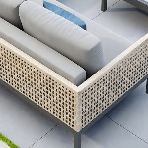 Cận cảnh chi tiết đan dây nhựa giả mây bản lớn trên khung nhôm sơn tĩnh điện