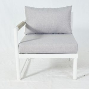Ghế đơn sofa ngoài trời, tay vịn quấn dây rope, nệm màu ghi