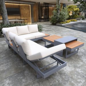 Sofa ngoài trời hiện đại, khung nhôm xám, mặt gỗ teak, nệm trắng, bố trí sân vườn biệt thự