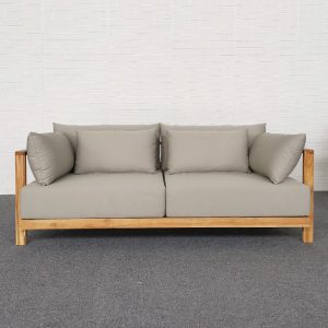 Sofa đôi ngoài trời khung gỗ teak, nệm dày màu ghi, chụp chính diện