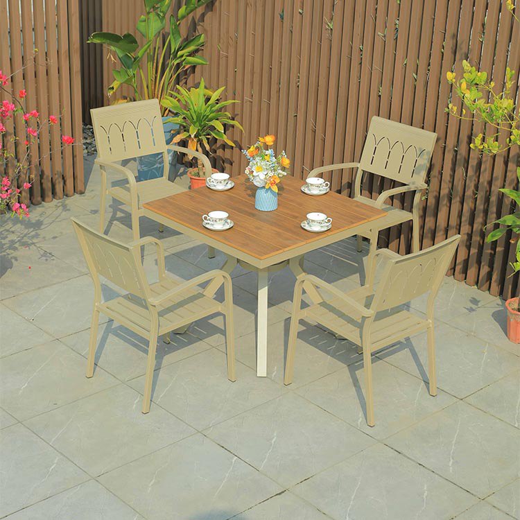 Bộ bàn ghế ngoài trời nhôm giả gỗ, ghế tựa lưng dạng vòm, phong cách hiện đại