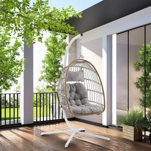 Ghế xích đu ngoài trời đặt ở ban công, thiết kế sang trọng