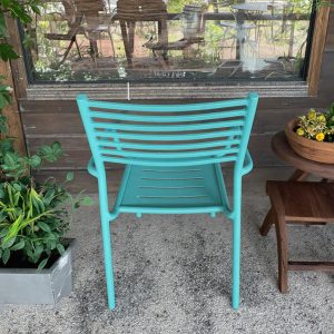 Mặt sau ghế sân vườn nhôm sơn tĩnh điện, nan ngang chắc chắn, bền đẹp