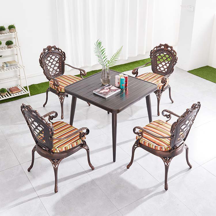 Bộ bàn ghế sân vườn nhôm đúc mặt vuông, 4 ghế nệm sọc, phù hợp ban công, sân thượng
