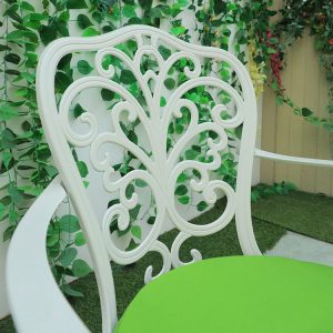 Tựa lưng ghế nhôm đúc sân vườn với hoa văn cổ điển sang trọng