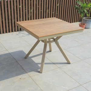 Bàn vuông sân vườn nhôm nhựa giả gỗ, chân chắc chắn, dễ lắp đặt