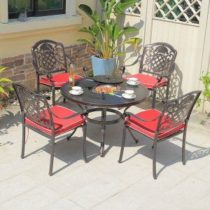Bộ bàn ghế nhôm đúc ngoài trời 4 ghế hoa văn quả trám, nệm đỏ, bàn tròn BBQ