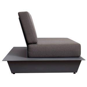 Ghế đơn sofa ngoài trời nhìn ngang, nệm dày và khung rộng