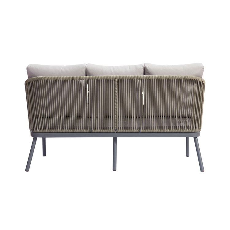 Góc nhìn sau lưng sofa đôi dây rope ngoài trời