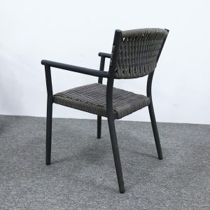 Góc chéo sau ghế sân vườn nhôm đan dây rope, thiết kế chắc chắn