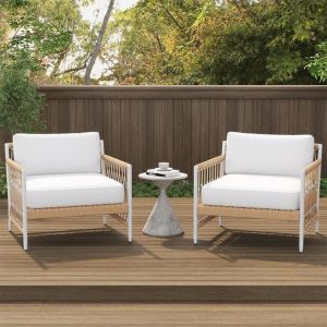 Hai ghế đơn sofa ngoài trời, khung nhôm đan dây, nệm trắng, bàn nhỏ xi măng