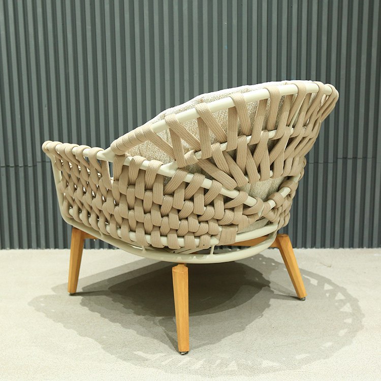 Góc nghiêng ghế đơn sofa sân vườn đan dây rope, thiết kế bo tròn hiện đại