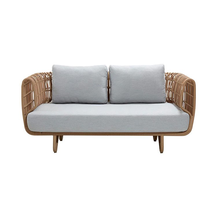Ghế sofa đôi ngoài trời giả mây, nệm dày màu ghi, chụp nền trắng